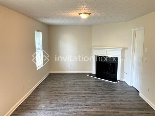 Foto del edificio - 2127 Forest Ridge Rd SE