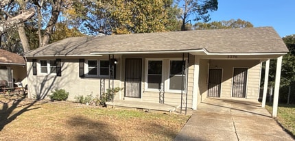 Building Photo - 3276 Aden St