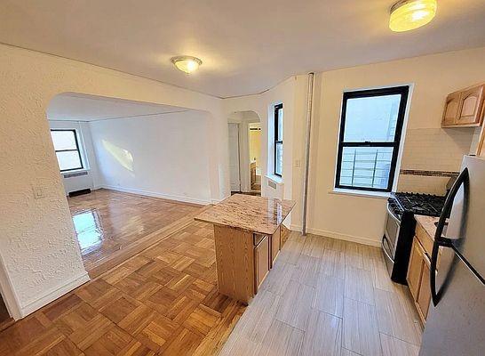 Building Photo - 1 bedroom in BRONX NY 10457