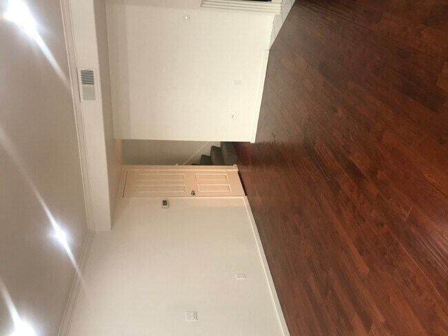 Foto del edificio - 13022 Riverside Dr