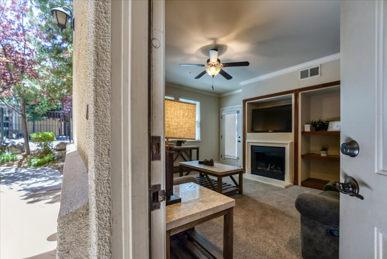 Foto principal - 11380 S Virginia St