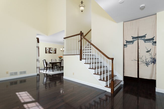 Building Photo - 22 Stonewall Cir