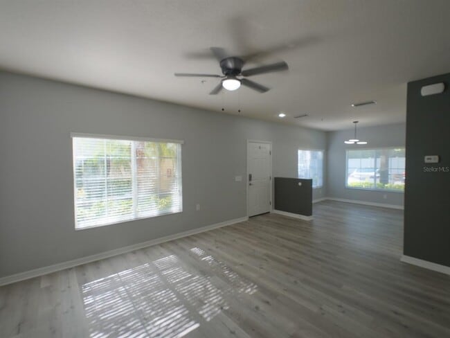 Foto del edificio - 3707 45th Terrace W