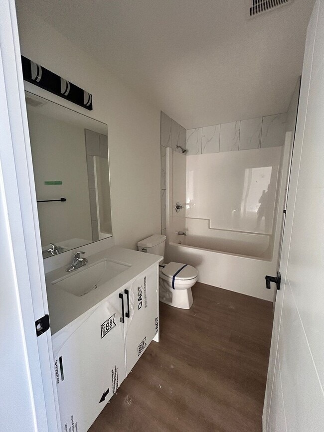 Photo du bâtiment - New Built Apartment - Ponoka