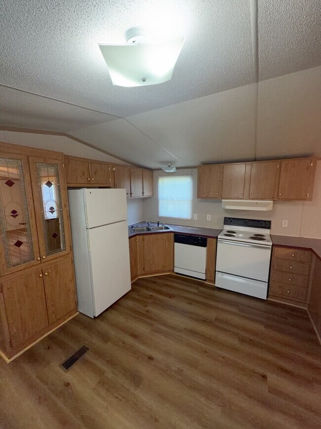 Foto del edificio - Charming 2 Bedroom Mobile Home
