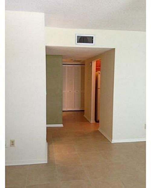 Foto del edificio - 10762 La Placida Dr