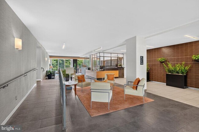 Foto del edificio - 2939 Van Ness St NW