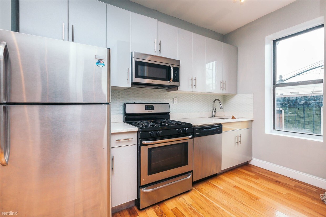 Primary Photo - 2 br, 1 bath Apartment - 1618 Jefferson Ave