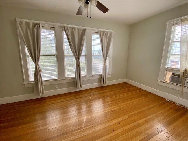 Foto del edificio - 1513 Enfield Rd