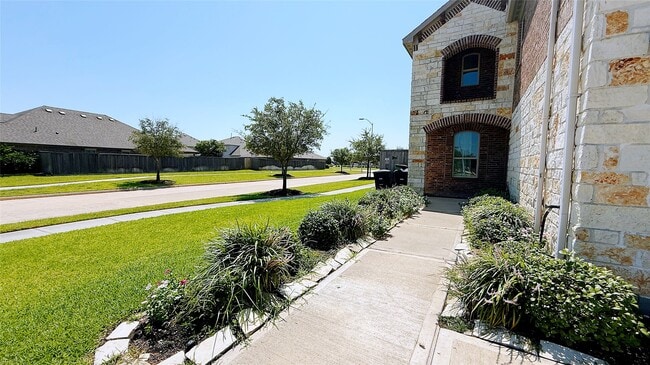 Building Photo - 23303 Briarstone Hbr Trl