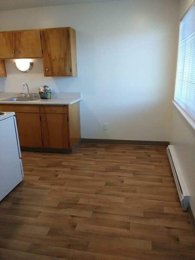 Cherry Tree Apartments 3422 86th St S Lakewood, WA