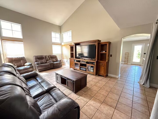 Foto del edificio - 8436 Orchard Ridge Ave