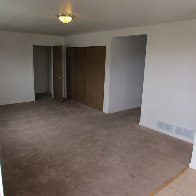 Sala de estar - 2152 Frances St