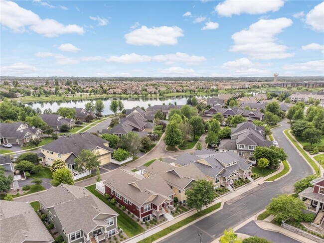 Foto del edificio - 15590 Duck Trail Ln