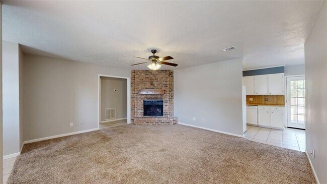 Foto del edificio - 1107 Braeswood Dr