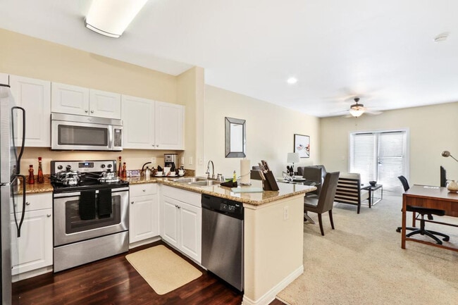 Building Photo - 9065 Sydney Ct