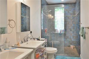 Foto del edificio - 2106 Fox Wy