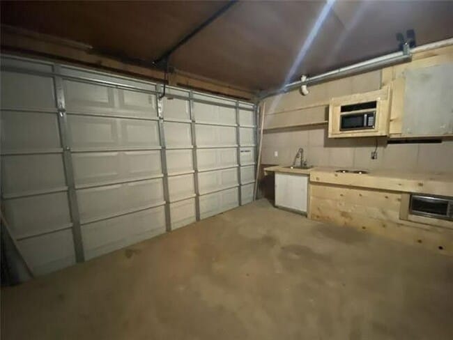 Building Photo - 22231 Prats Rd