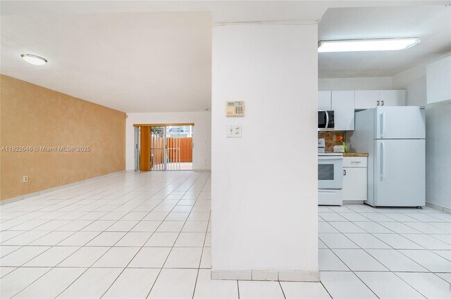 Foto del edificio - 12521 NW 11th Ln