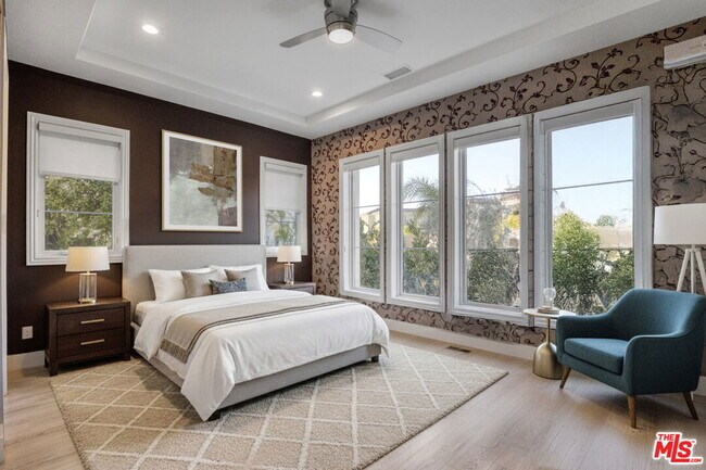 Foto del edificio - 20124 Piccadilly Ln