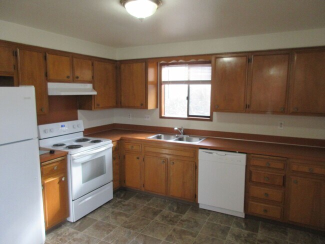 Foto del edificio - 1/2 Off 1st Month's Rent - Two Bedroom w/ Garage
