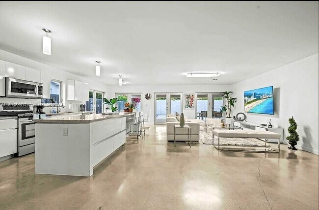 Foto del edificio - 3427 Frow Ave