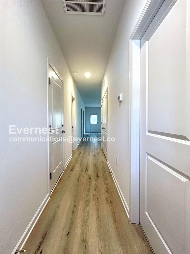 Foto del edificio - 212 Grant St