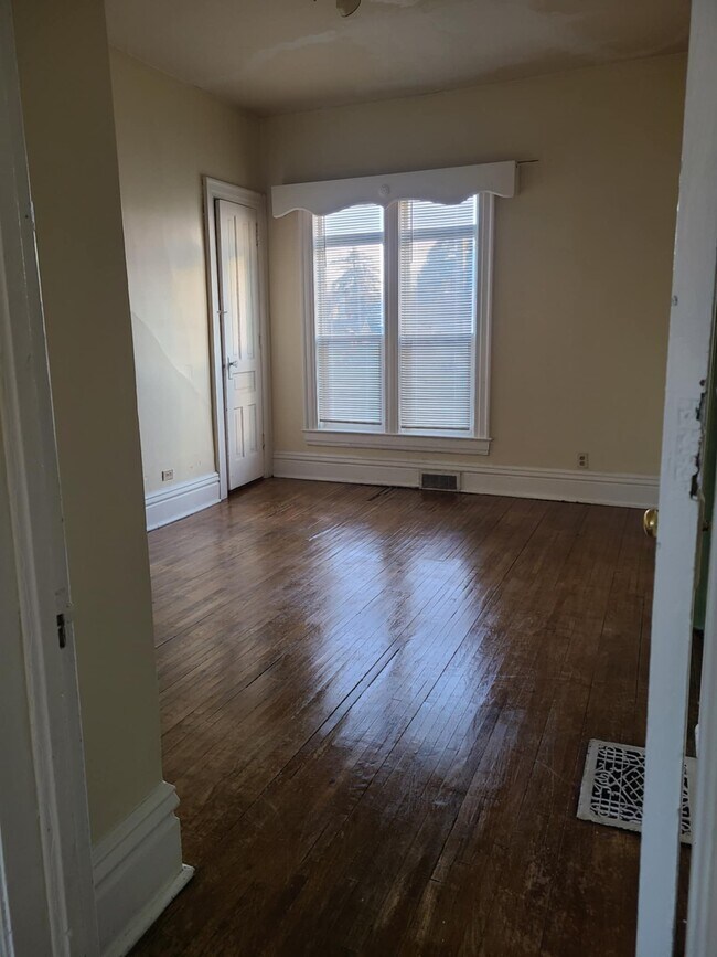 Foto del edificio - 415 Hammond Ave