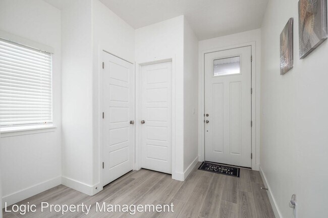 Foto del edificio - 4 br, 2.5 bath House - 12689 S Quail Lake Dr