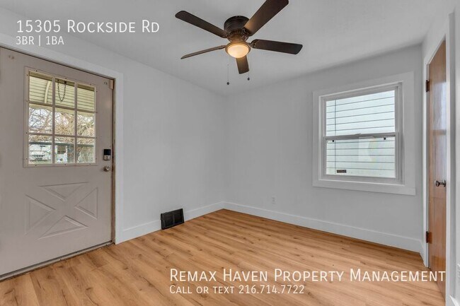 Foto del edificio - 15305 Rockside Rd