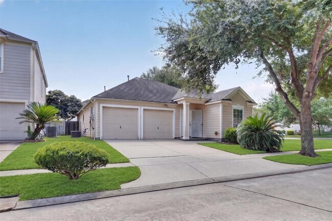 Foto del edificio - 12835 Wisteria Park Dr