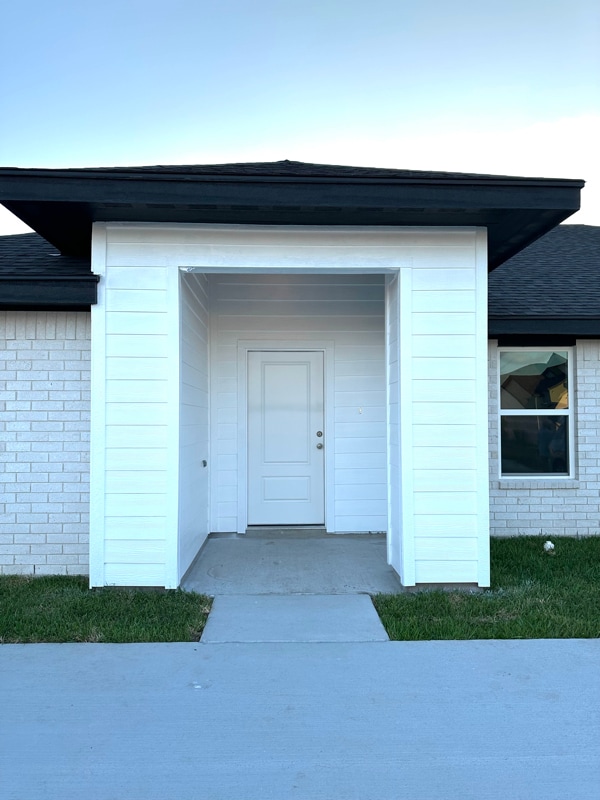 Foto del edificio - 324 Uva Ln