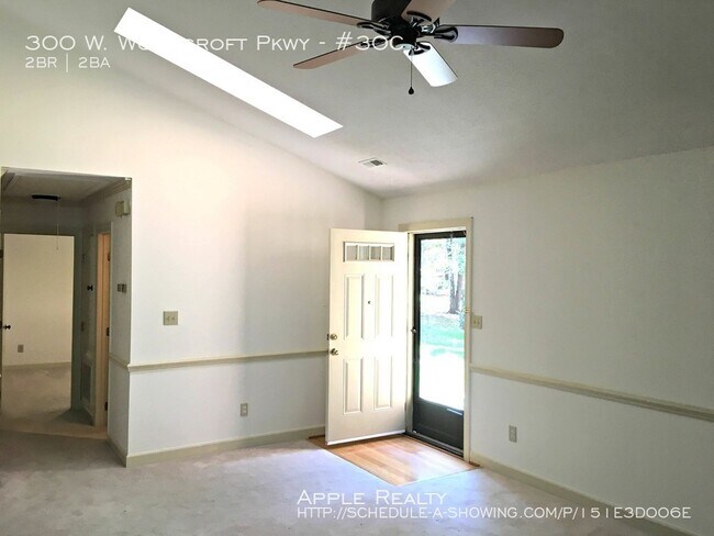 Foto del edificio - 300 W Woodcroft Pkwy