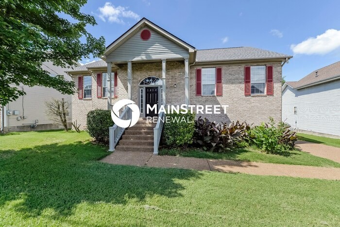 Foto principal - 4 Bedroom Pet-Friendly Home in Antioch, TN...