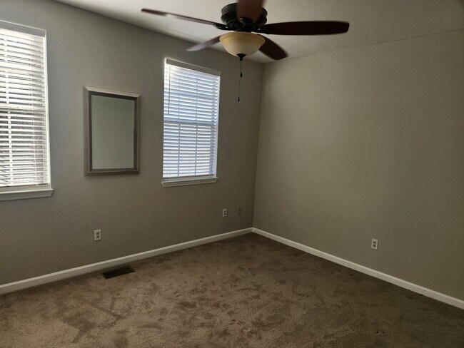 Foto del edificio - 2 Bedroom 2.5 bath Townhouse-Midlothian/Charter Colony area