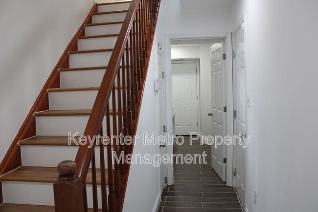 Building Photo - 13800 Fareham Ln