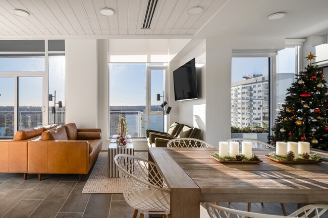 Building Photo - 1188 Bidwell St