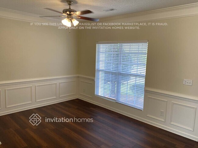 Foto del edificio - 3811 Cameron Creek Dr