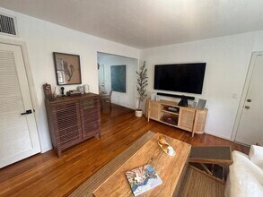 Building Photo - 7820 SW 55th Ave