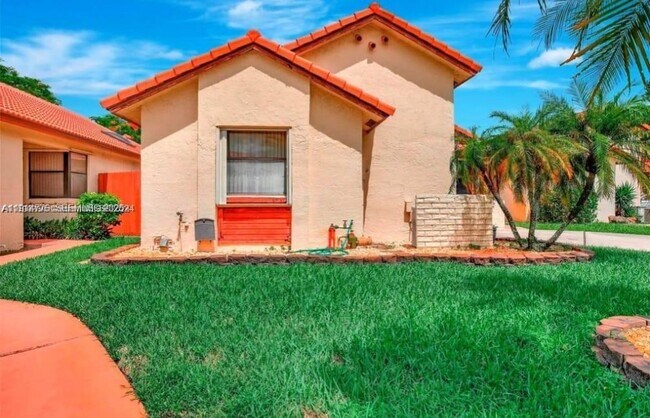 Foto del edificio - 700 SW 113th Ave