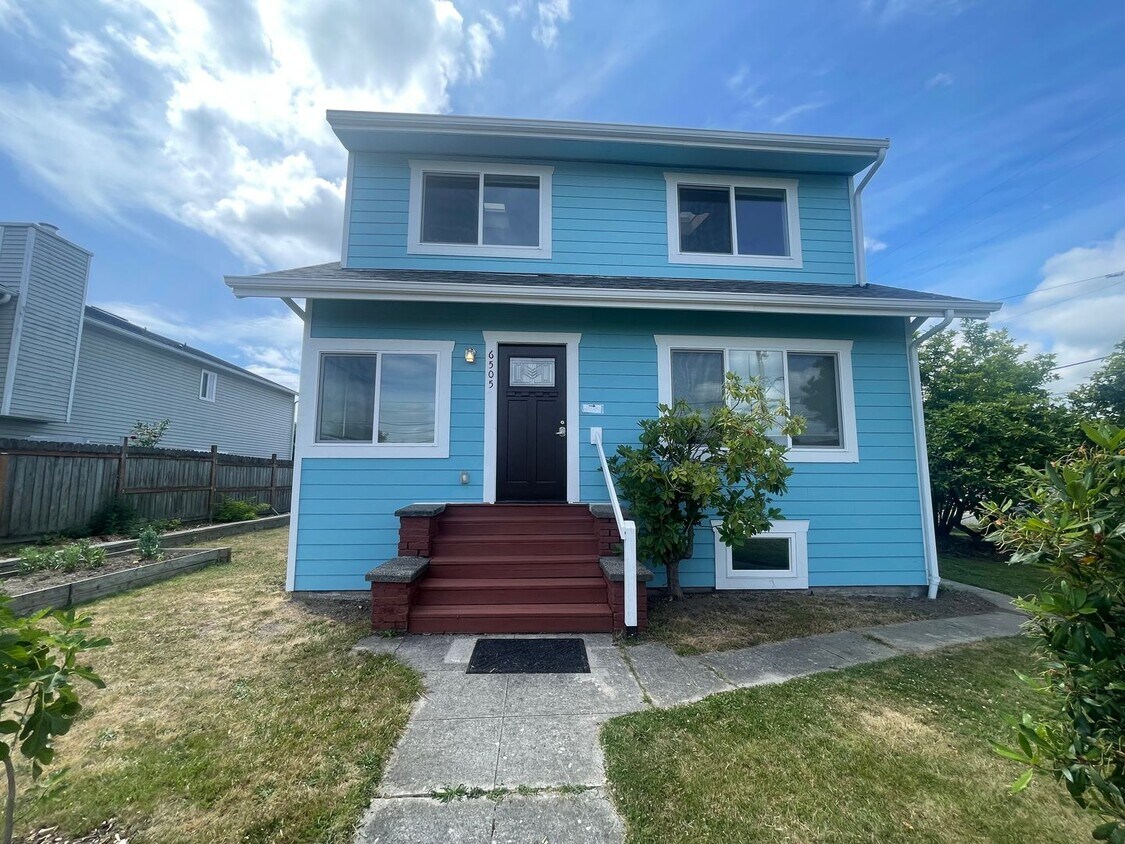 Foto principal - Beautiful Craftsman 5 bed + Office / 3 bat...