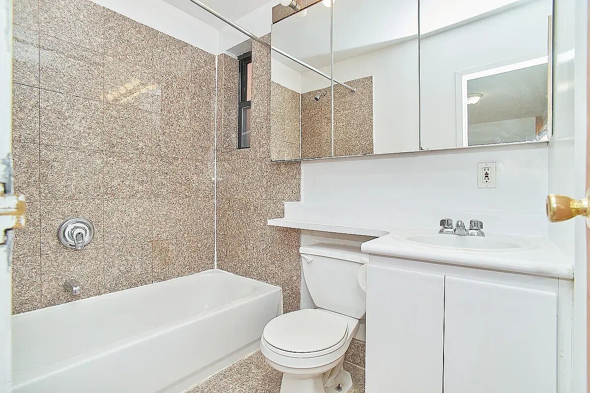 25 Thompson St Unit 29, New York, NY 10013 Room for Rent in New York