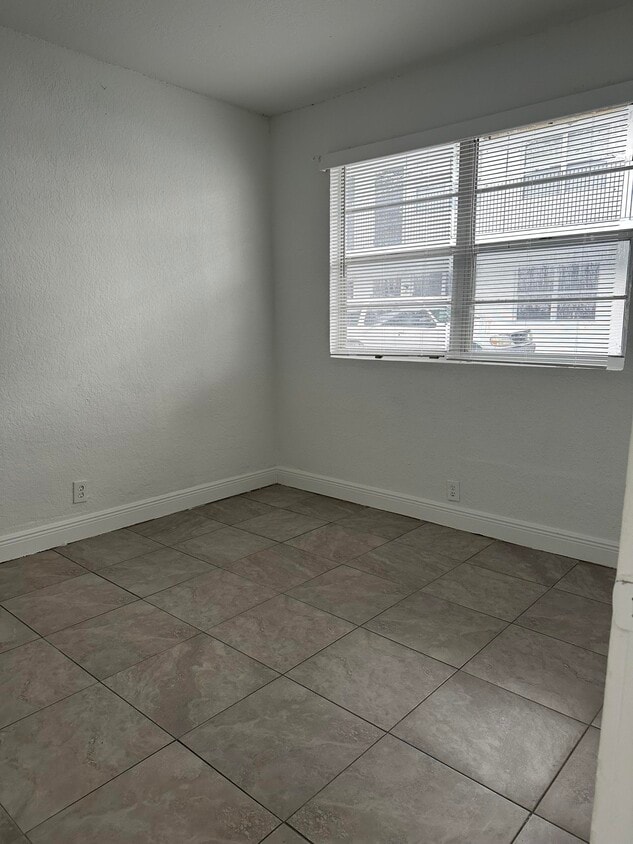 Foto principal - 608 5th St