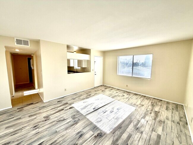 Foto del edificio - 2908 E South St