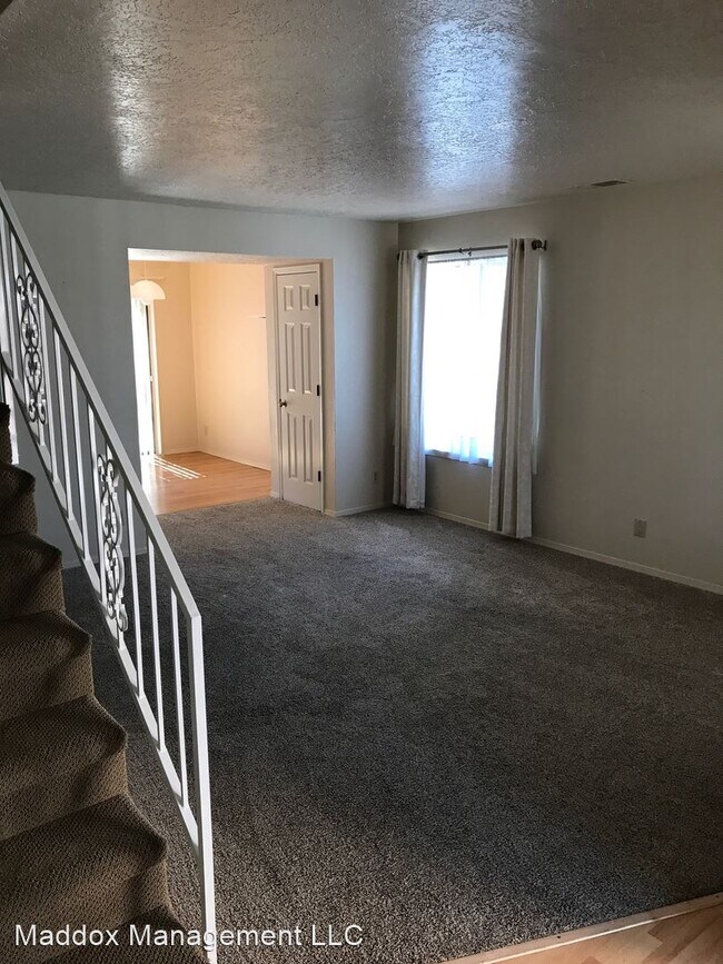 Foto del edificio - 8205 Trumbull Ave SE