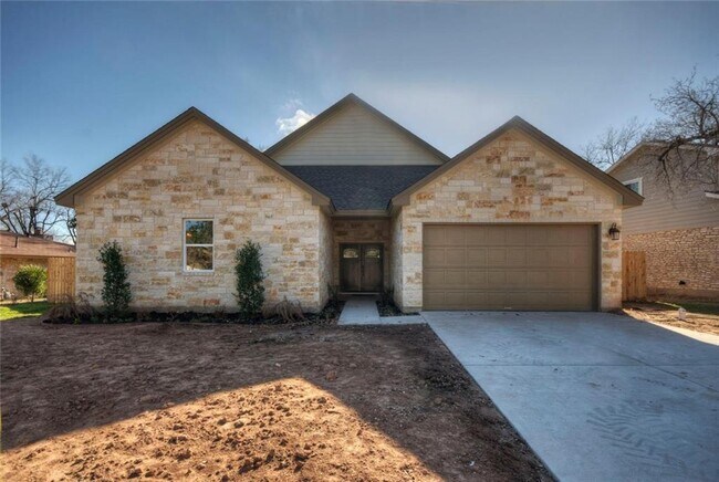 Building Photo - 10911 Hillside Oak Ln