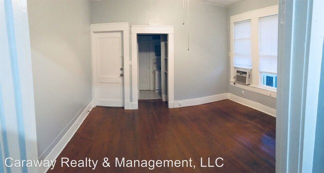 Foto del edificio - 1 br, 1 bath House - 2412 Pinehurst #6