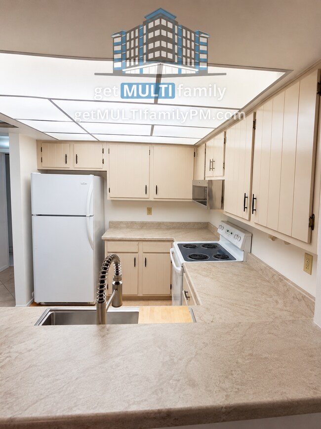 Building Photo - 903 S Casitas Dr