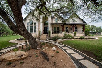 Building Photo - 664 Ranchers Club Ln