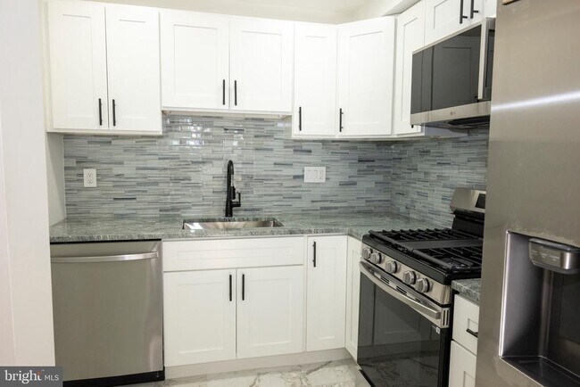 Foto del edificio - 2201 Strahle St